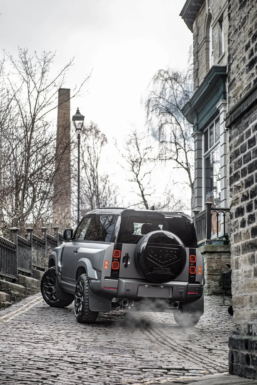 Check our price and buy Kahn Design carbon fiber body kit set for Land Rover Defender 90 wide track