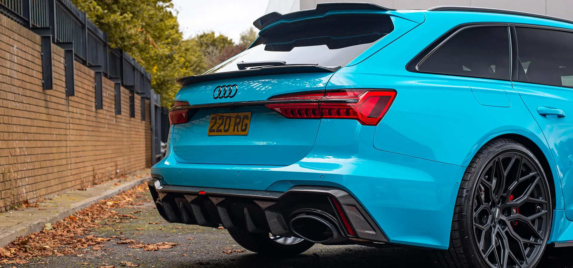 Check our price and buy Urban carbon fiber body kit set for Audi RS6 C8