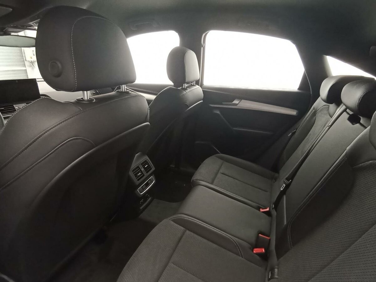 Check price and buy New Audi Q5 Sportback 45 TFSI (FY) For Sale