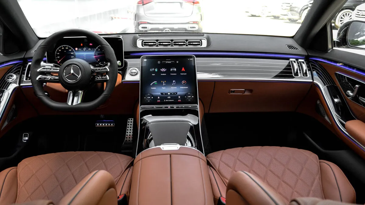 Check price and buy New Mercedes-Benz S-Class 350 d Long 4MATIC (W223) For Sale