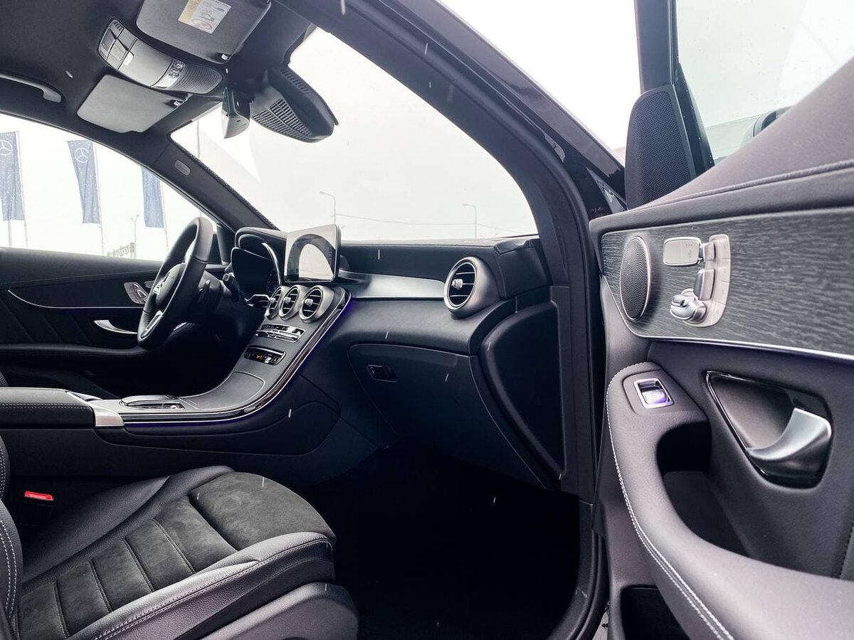 Check price and buy New Mercedes-Benz GLC 300 (X253) Restyling For Sale