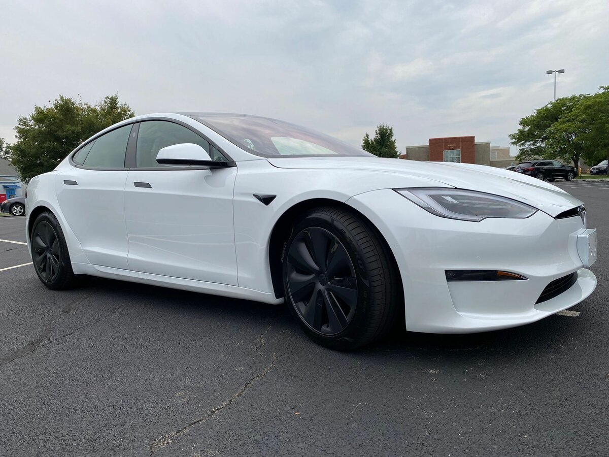 Buy New Tesla Model S Plaid Restyling 2