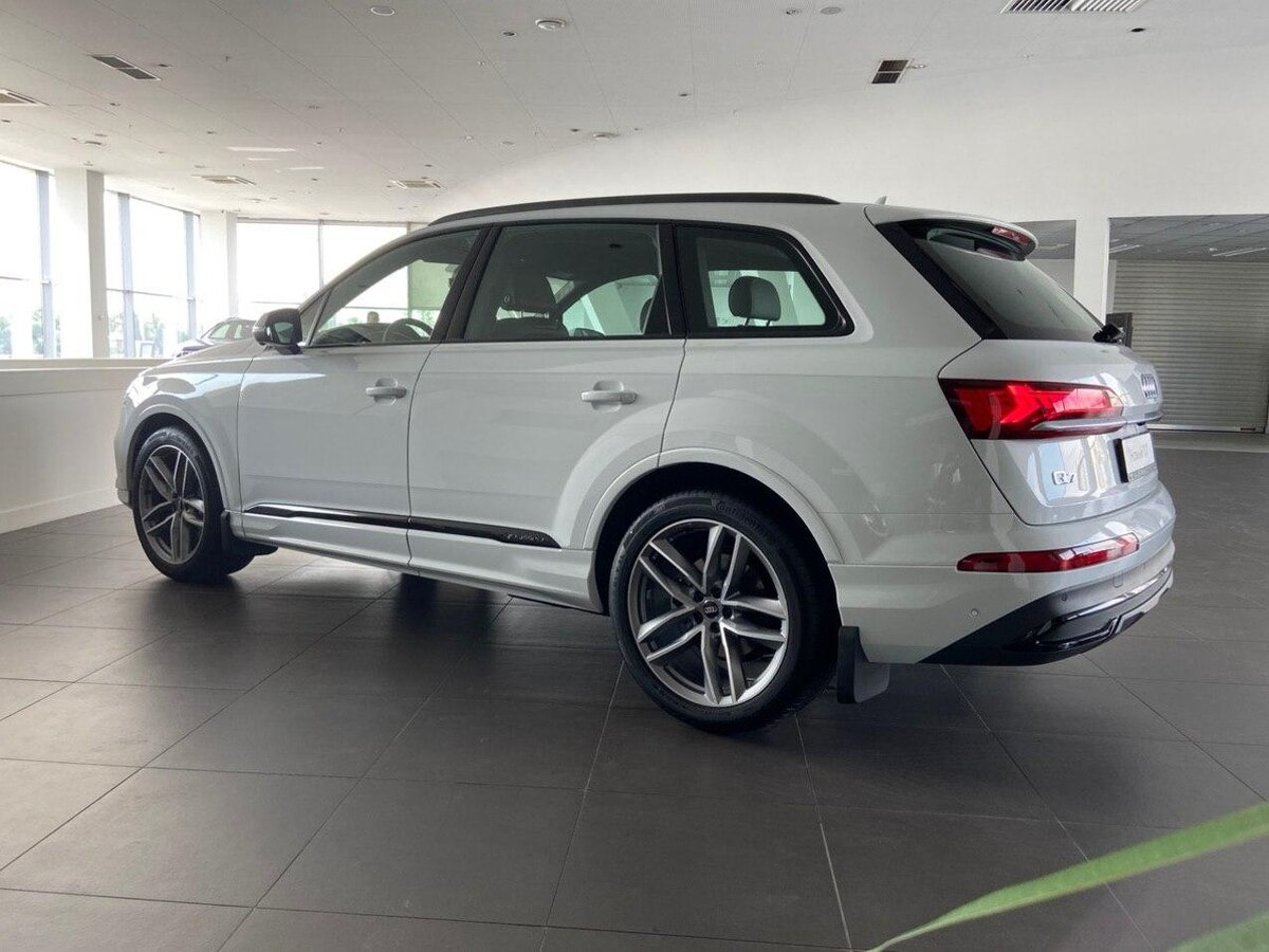 Check price and buy New Audi Q7 45 TDI (4M) Restyling For Sale