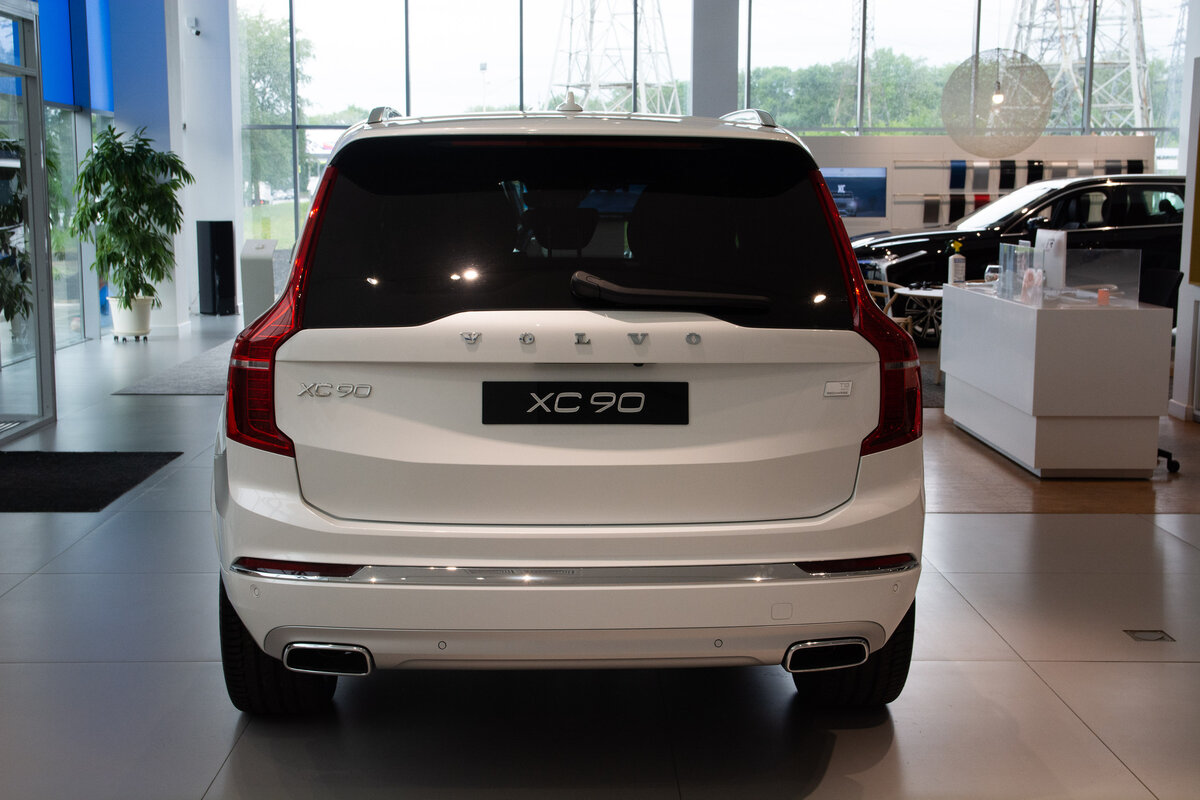 Check price and buy New Volvo XC90 Restyling For Sale