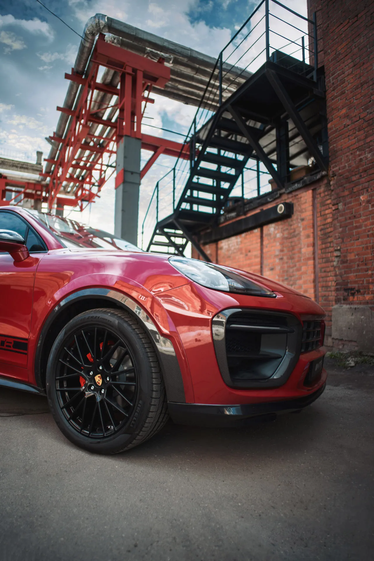 Check price and buy MTR Design Wide Body Carbon Fiber kit for Porsche Cayenne Coupe
