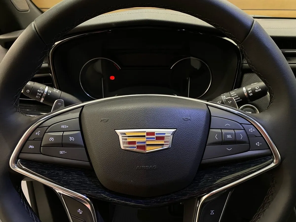 Check price and buy New Cadillac XT5 Restyling For Sale