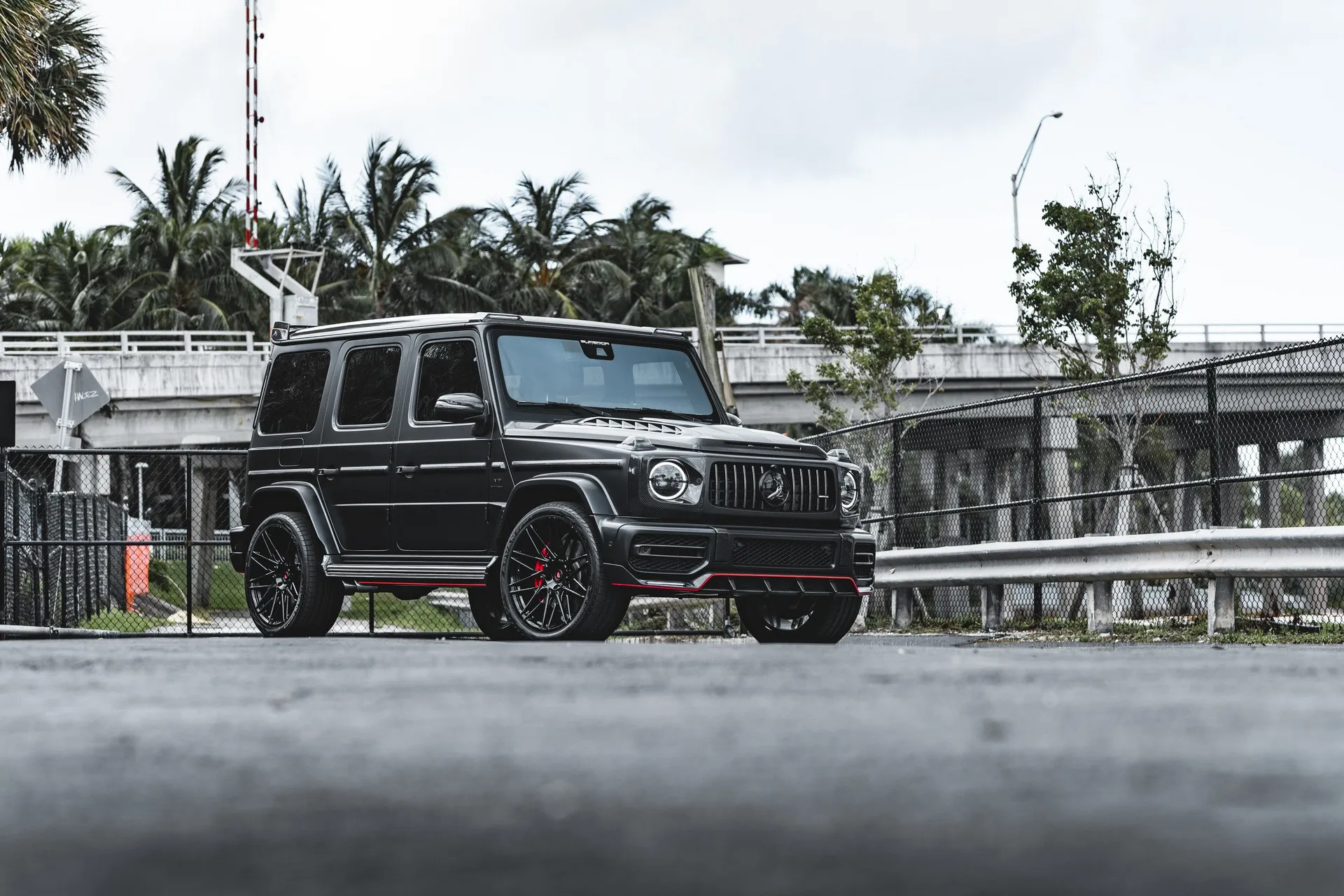 Check our price and buy Topcar Design body kit for Mercedes-Benz  G-class W463A Inferno Light
