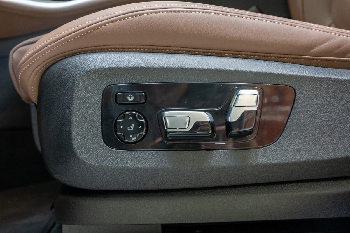 Check price and buy New BMW X5 M50d (G05) For Sale