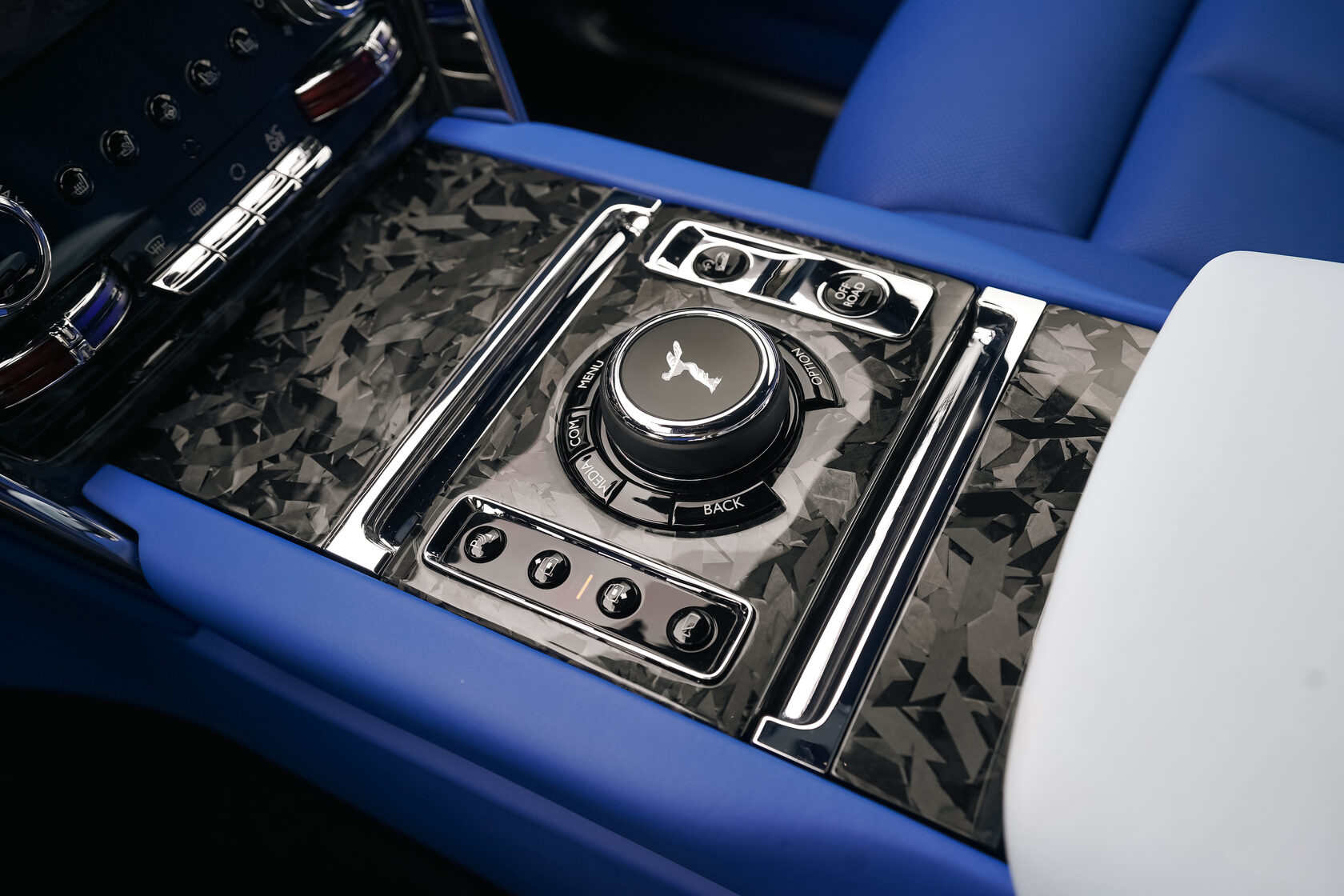 Carbon Fiber Body kit set for RollsRoyce Cullinan Compra con