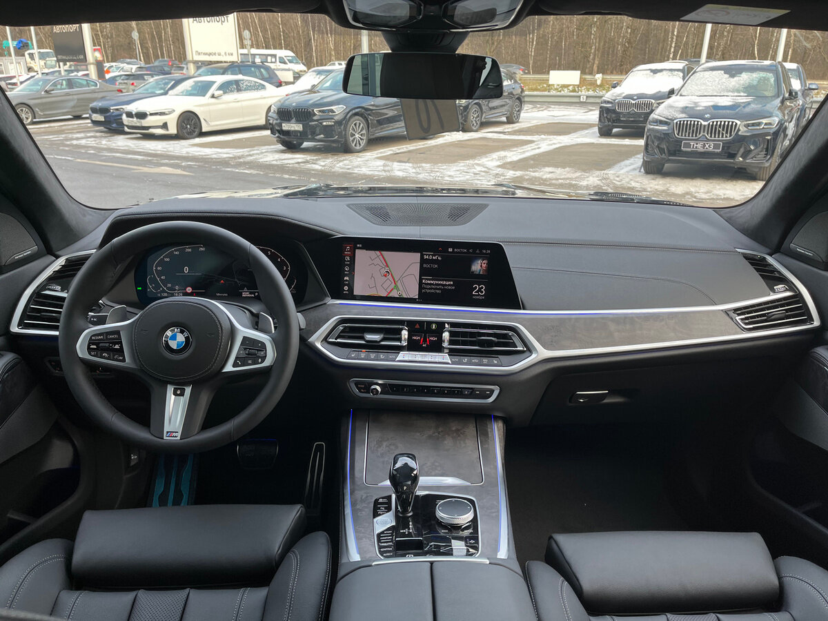 Check price and buy New BMW X7 40i (G07) For Sale