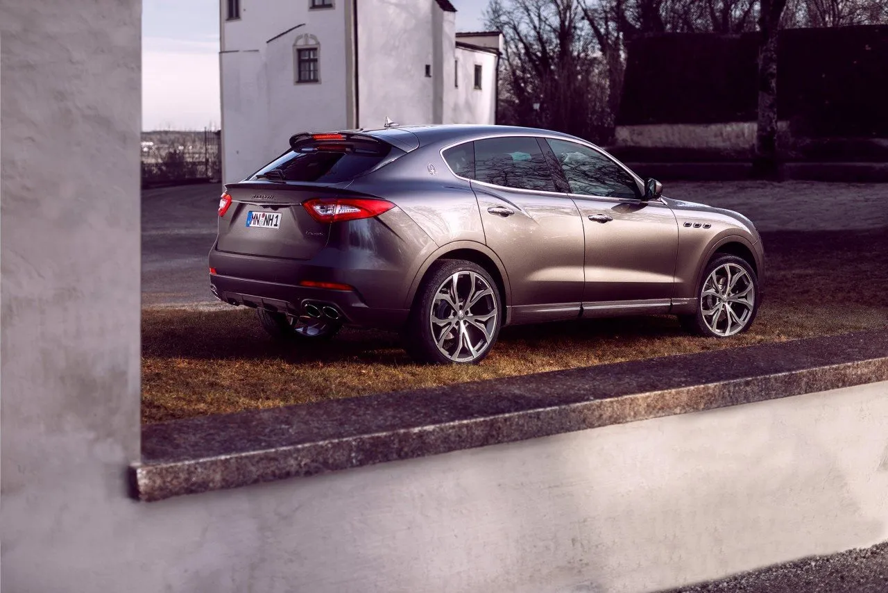 Check price and buy Novitec Carbon Fiber Body kit set for Maserati Levante