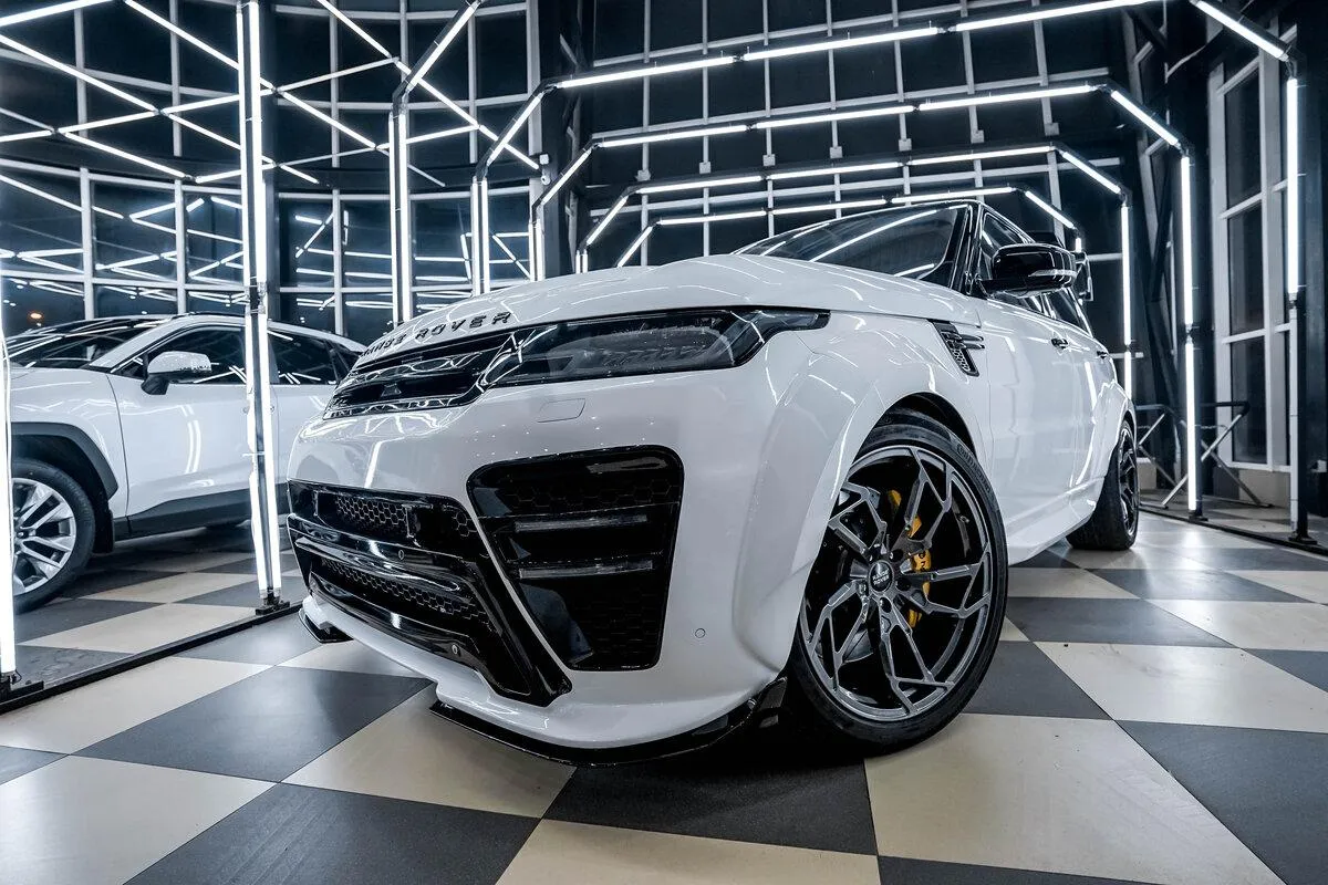 Check price and buy Renegade Design body kit for Land Rover Range Rover Sport 