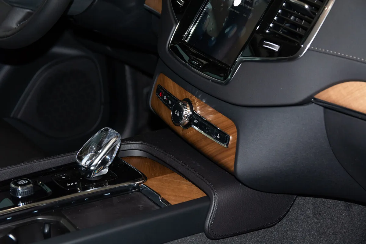 Check price and buy New Volvo XC90 Restyling For Sale