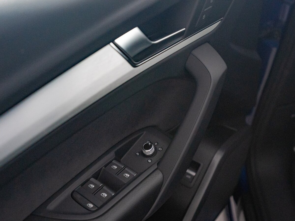 Check price and buy New Audi Q5 Sportback 45 TFSI (FY) For Sale