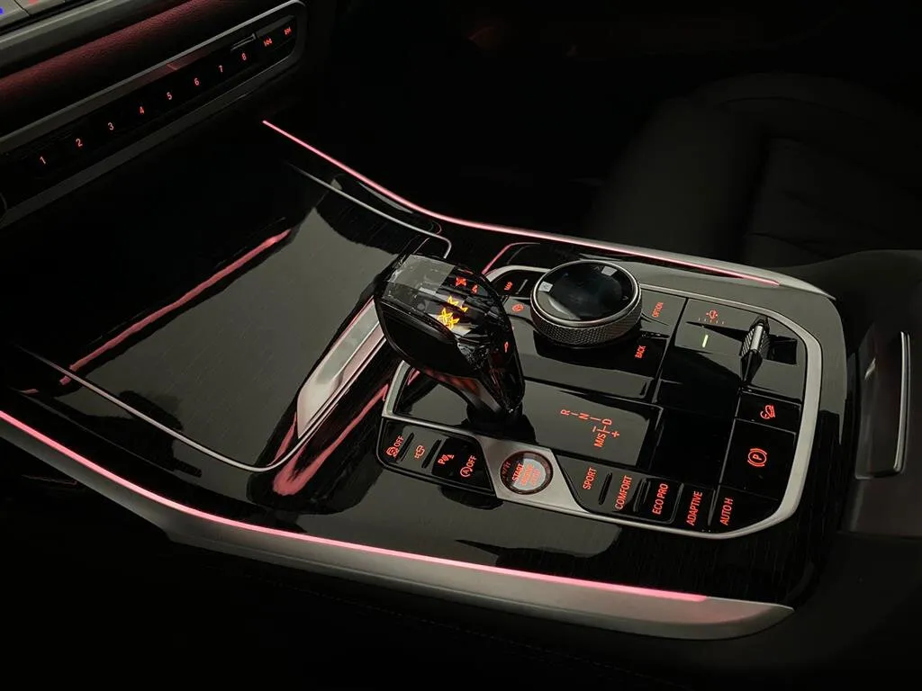 Check price and buy New BMW X7 M50d (G07) For Sale