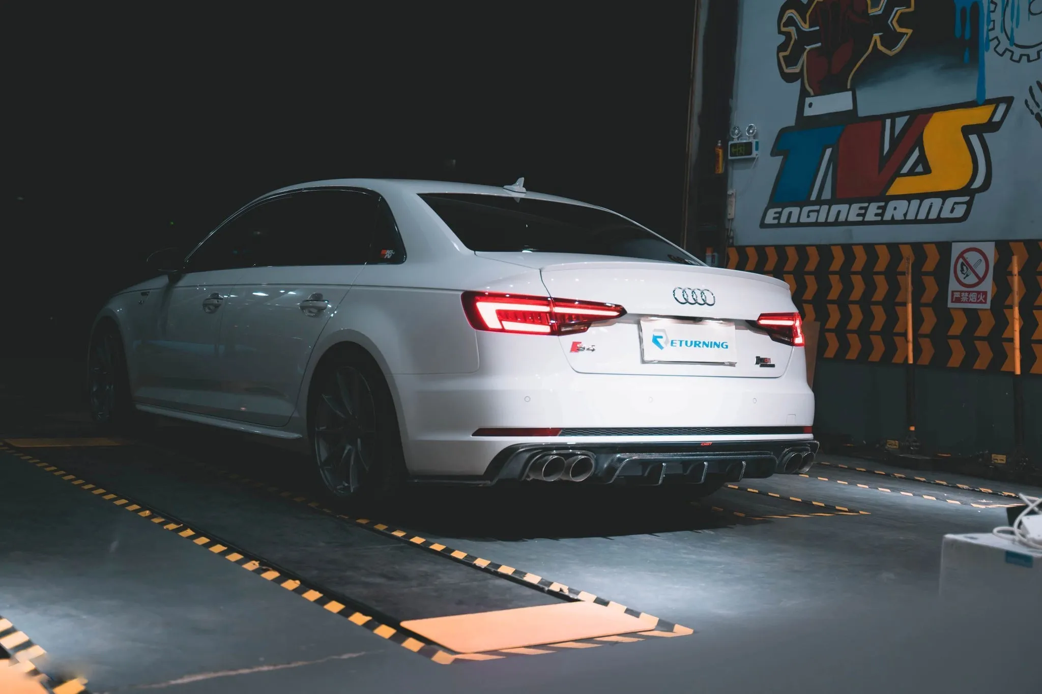 Check our price and buy CMST Carbon Fiber Body Kit set for Audi A4 S-Line / S4 B9!