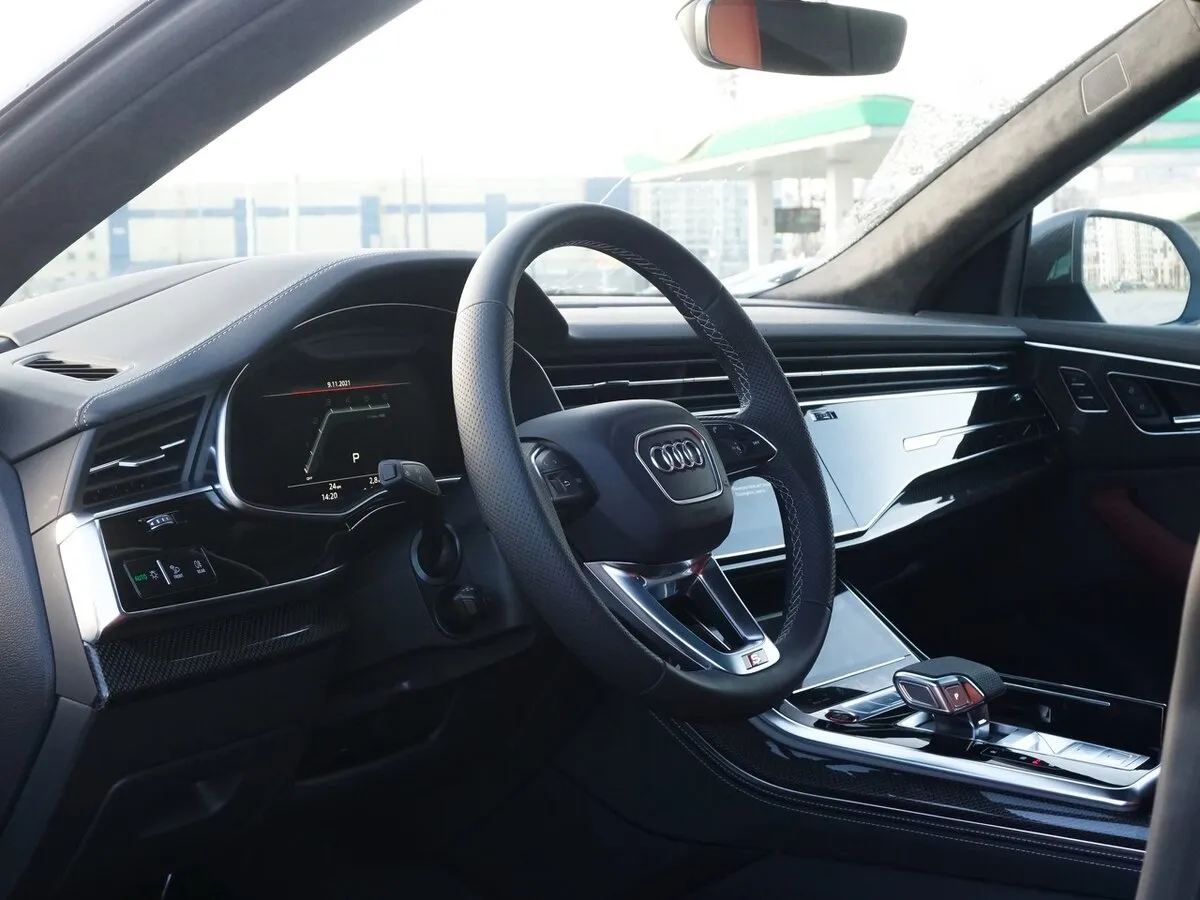 Buy New Audi SQ8 (4M)