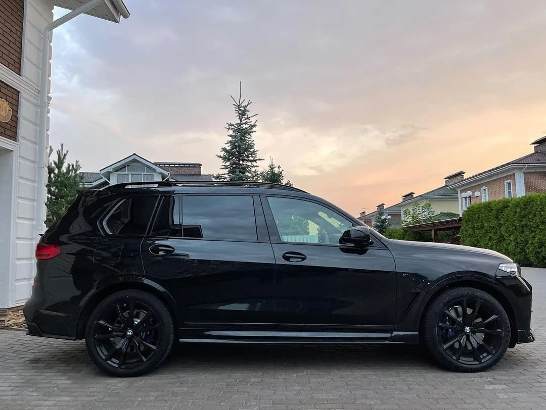 Check price and buy Ronin Body it for BMW X7 G07