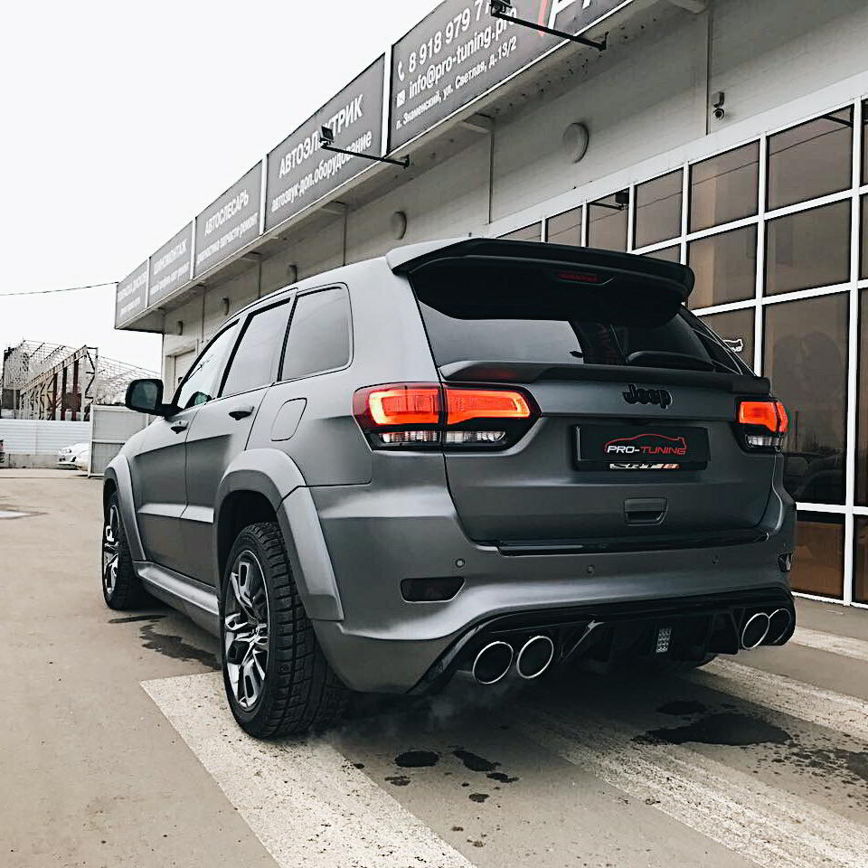 Roof spoiler tips Renegade Design for Jeep Grand Cherokee WK2 Tyrannos V2