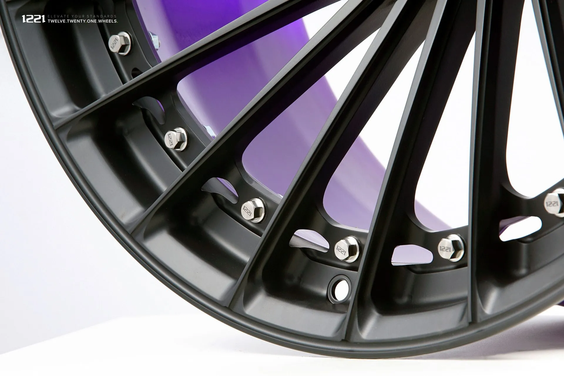 1221 Wheels X7338 AP3L SPORT3.0 Titanium Hardware Detail 2