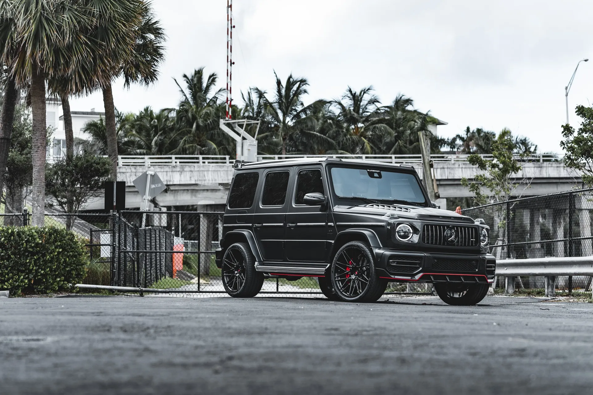Check our price and buy Topcar Design body kit for Mercedes-Benz  G-class W463A Inferno Light