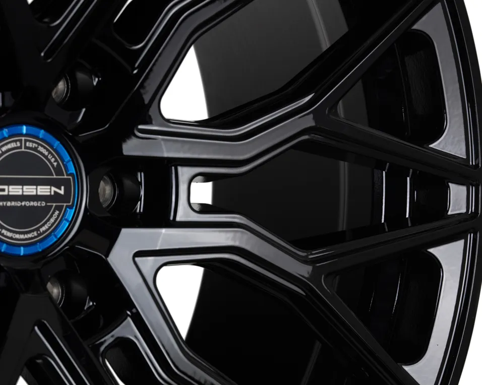 Vossen HF6 3 hybrid forged wheel — rear angle