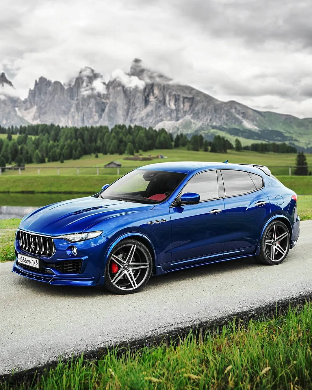 Check our price and buy Renegade Design body kit for Maserati Levante