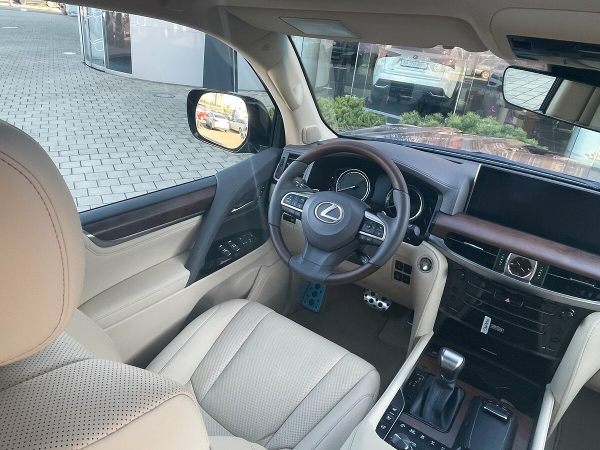 Check price and buy New Lexus LX 570 Restyling 2 For Sale