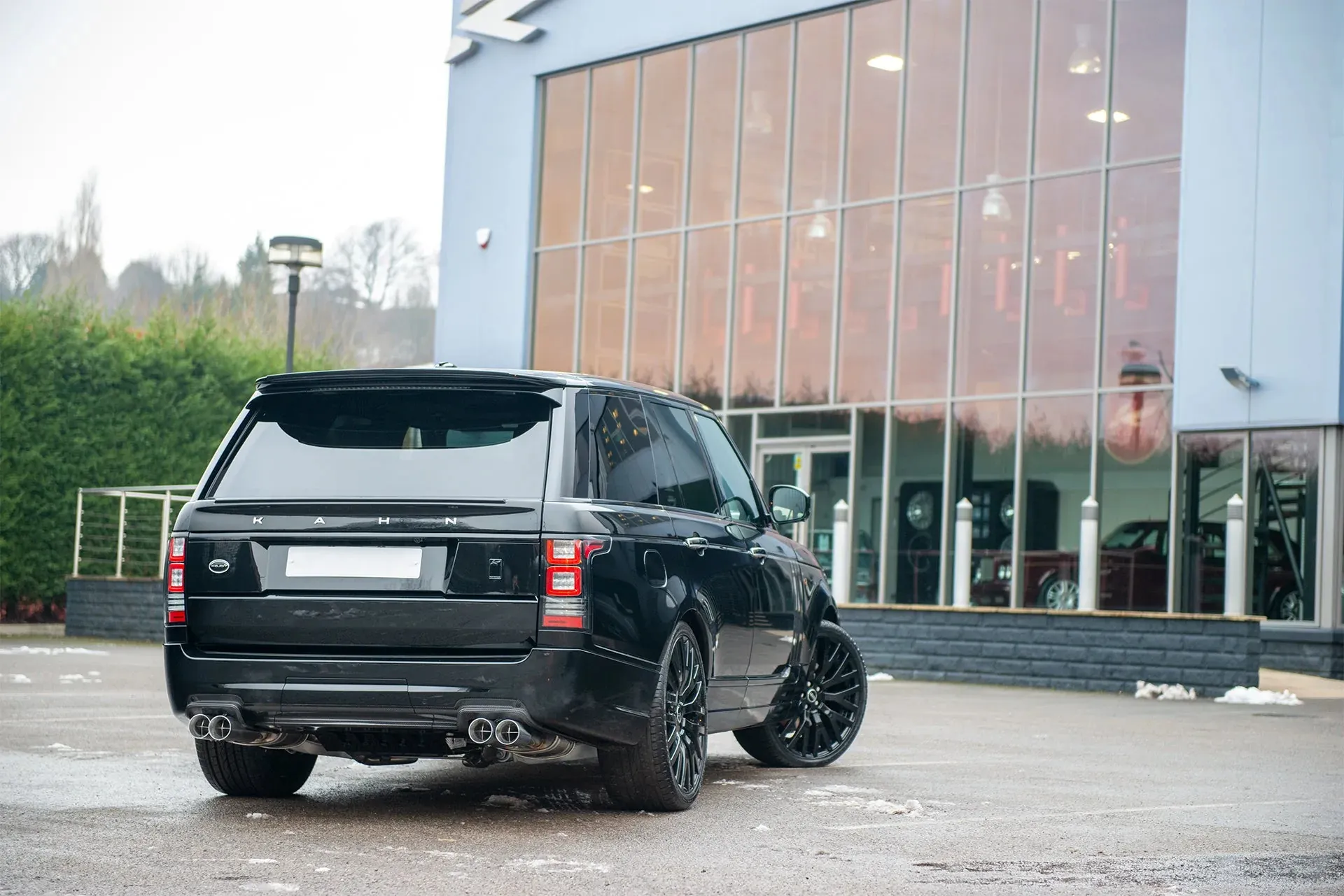 Check our price and buy Kahn Design body kit for Land Rover Range Rover Vogue  LE!
