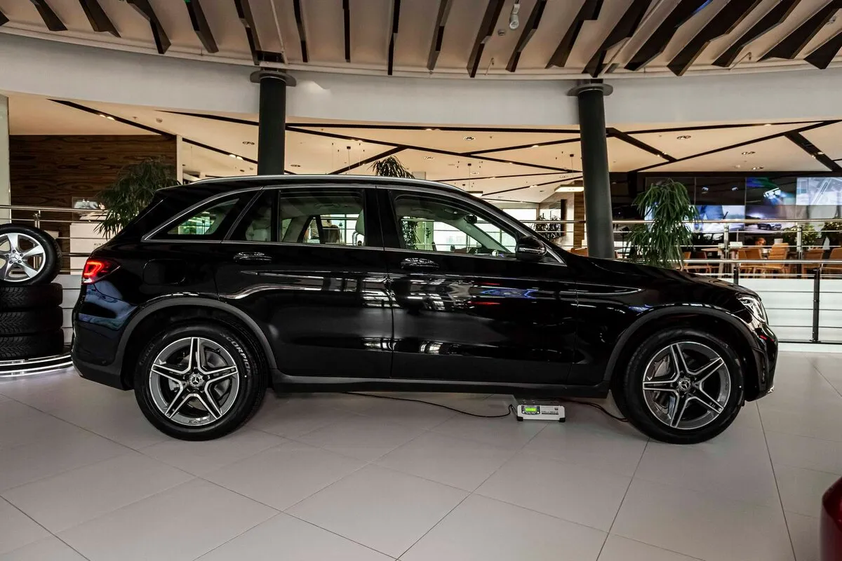 Check price and buy New Mercedes-Benz GLC 300 d (X253) Restyling For Sale