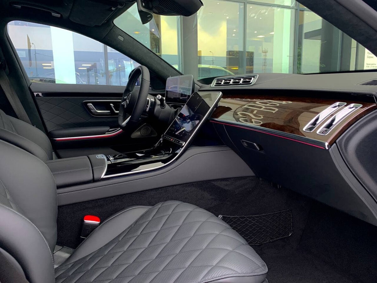 Check price and buy New Mercedes-Benz S-Class 580 Long 4MATIC (W223) For Sale