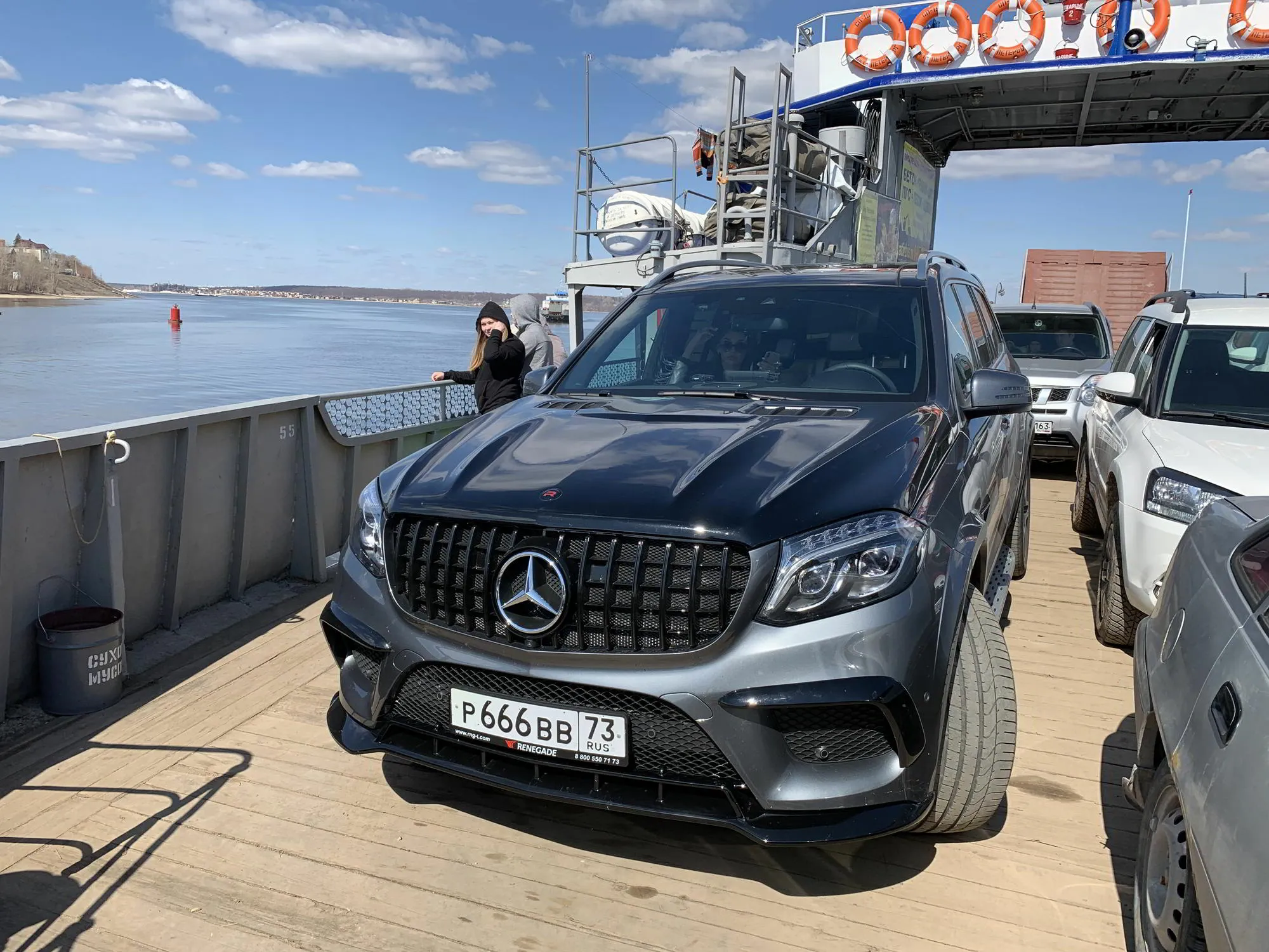 Check our price and buy Renegade Design body kit for  Mercedes Benz GLS X166