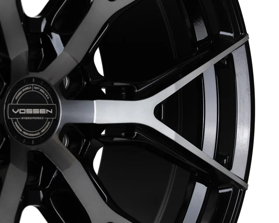 Vossen HF6 4 hybrid forged wheel — rear angle