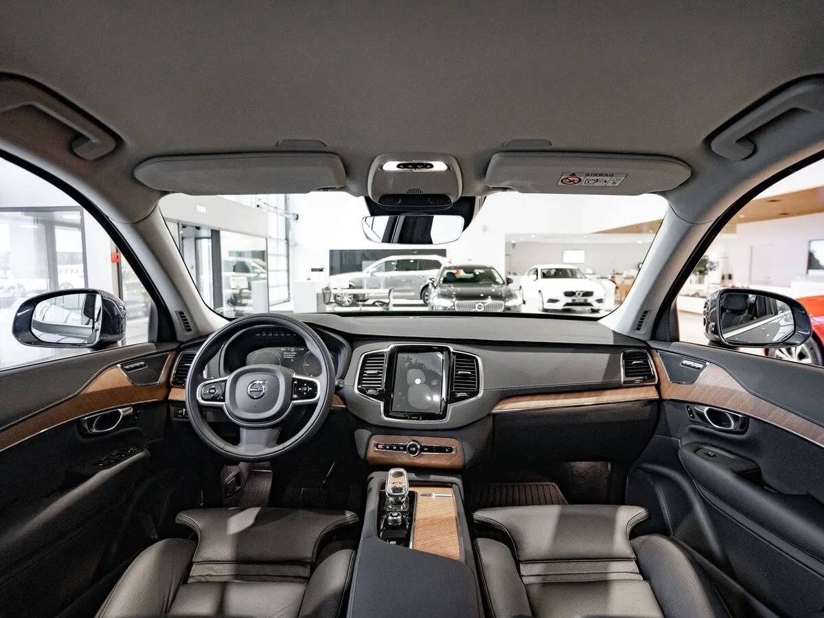 Check price and buy New Volvo XC90 Restyling For Sale