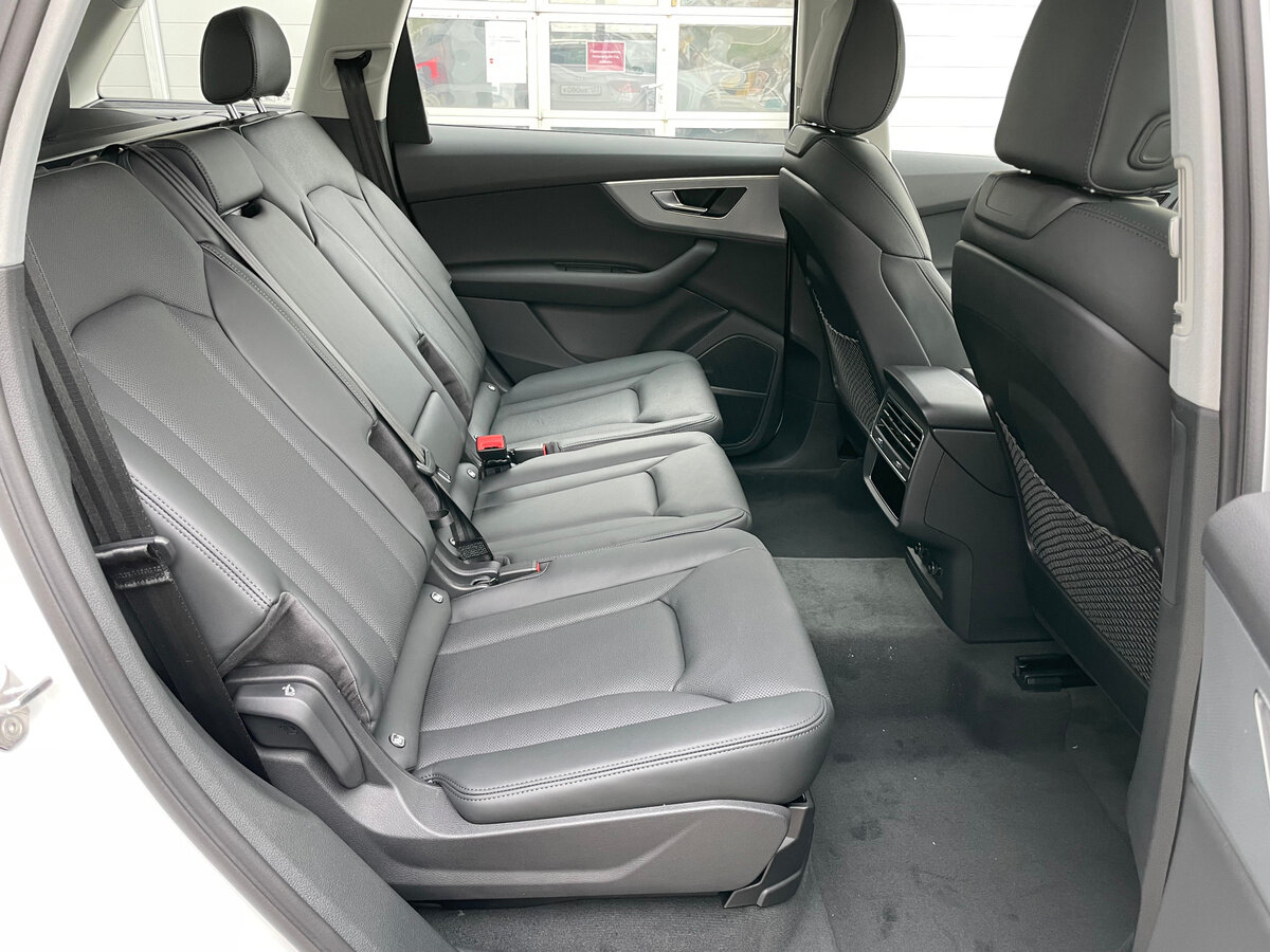 Check price and buy New Audi Q7 45 TDI (4M) Restyling For Sale