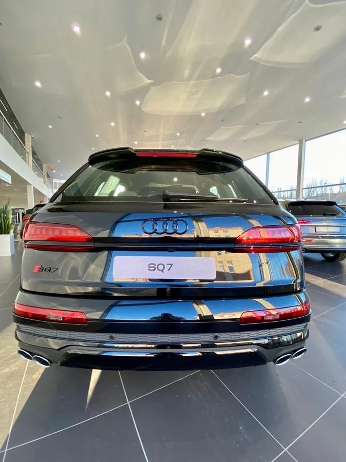 Buy New Audi SQ7 (4M)