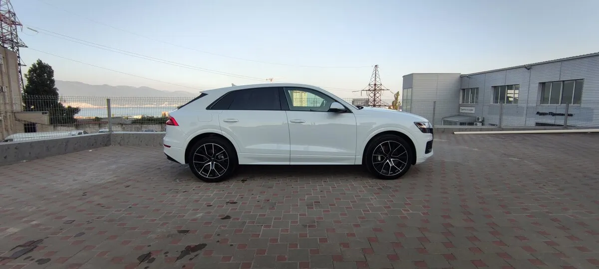 Buy New Audi Q8 45 TDI