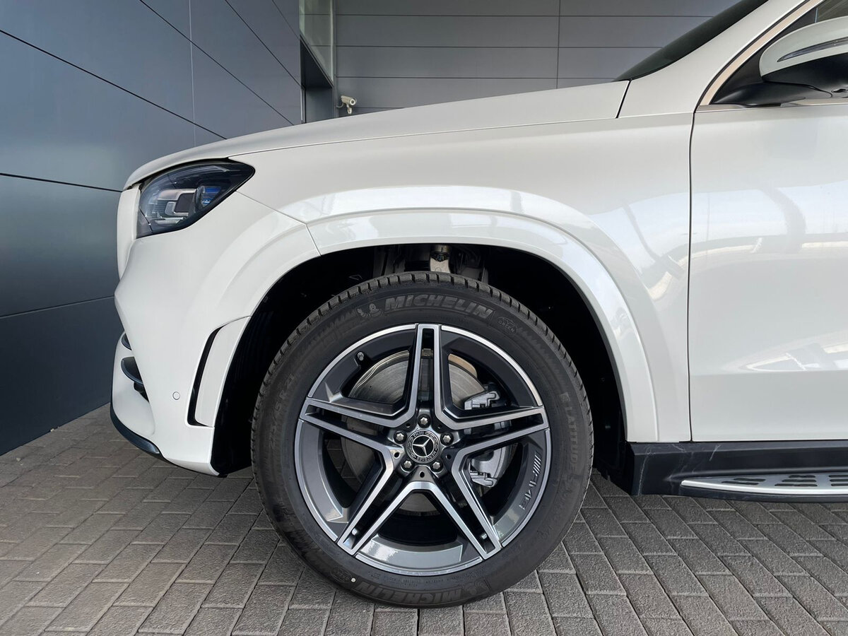 Check price and buy New Mercedes-Benz GLS 400 d (X167) For Sale