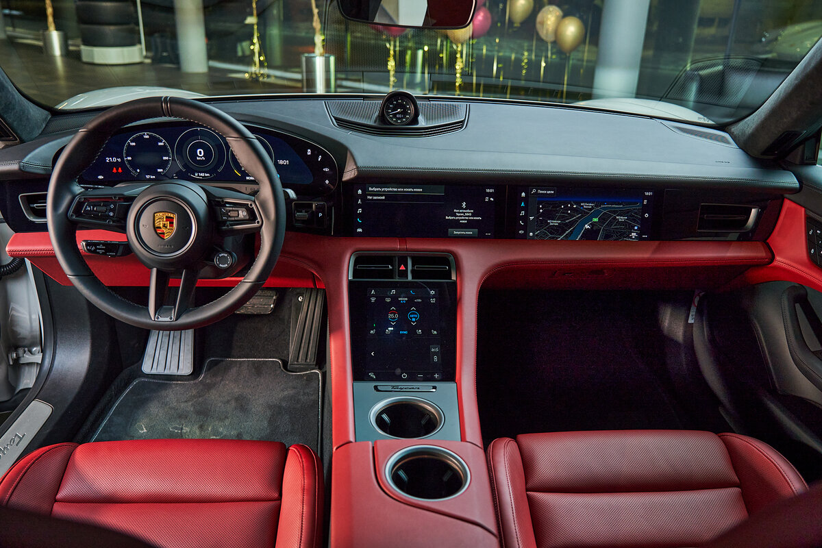 Check price and buy New Porsche Taycan 4S For Sale