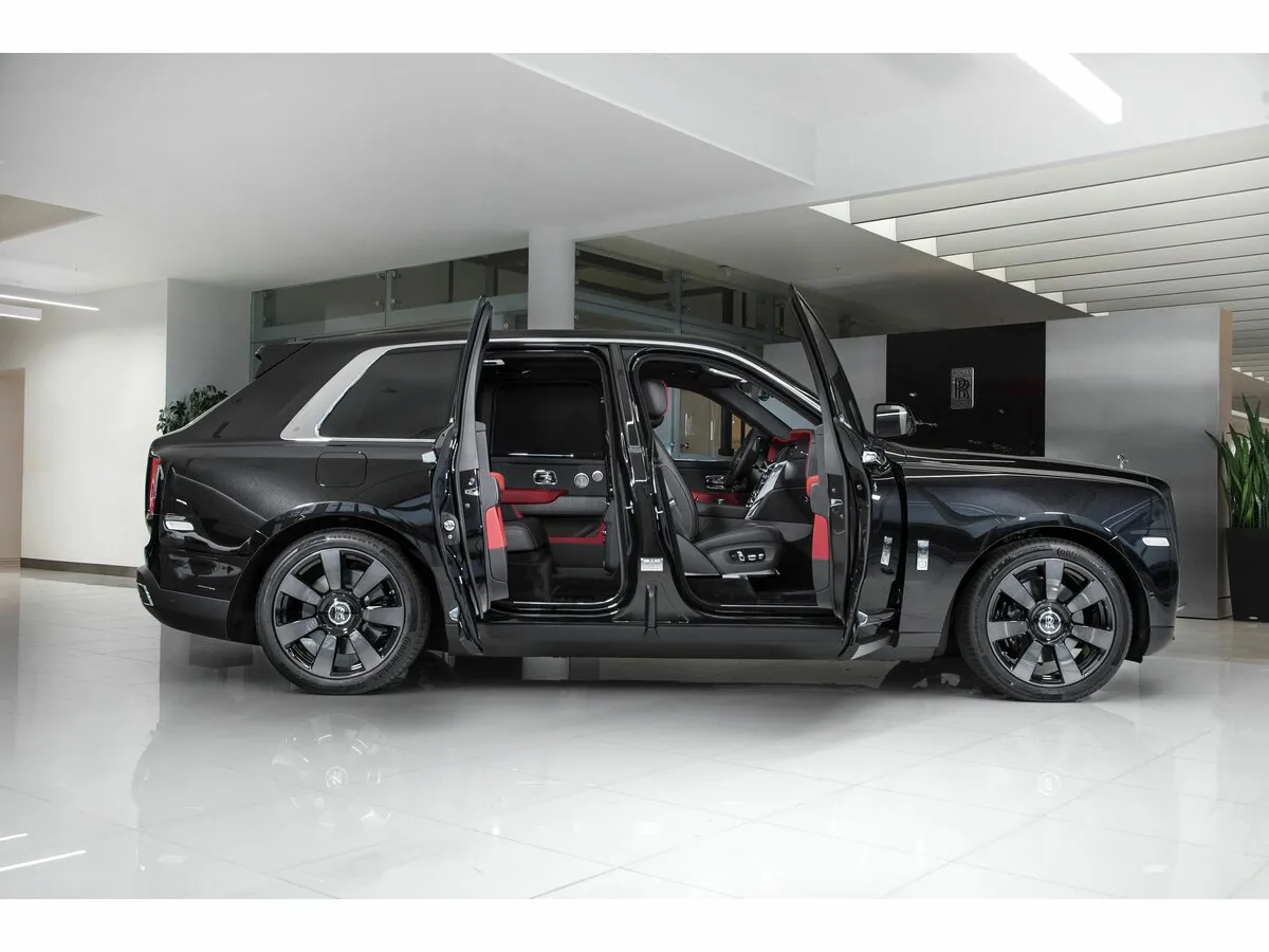 Buy New Rolls-Royce Cullinan
