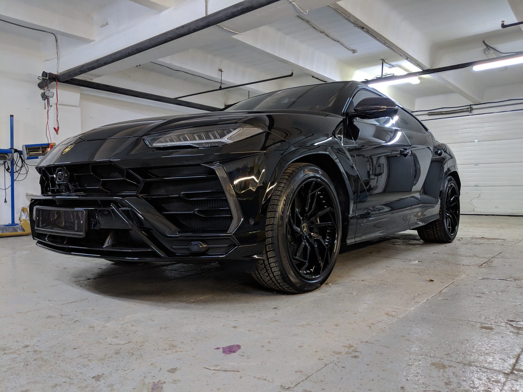 Check price and buy Сarbon Fiber Body kit set for Lamborghini Urus