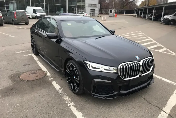 Check price and buy Ronin Design body kit for BMW 7 series G11/G12 Paradigm