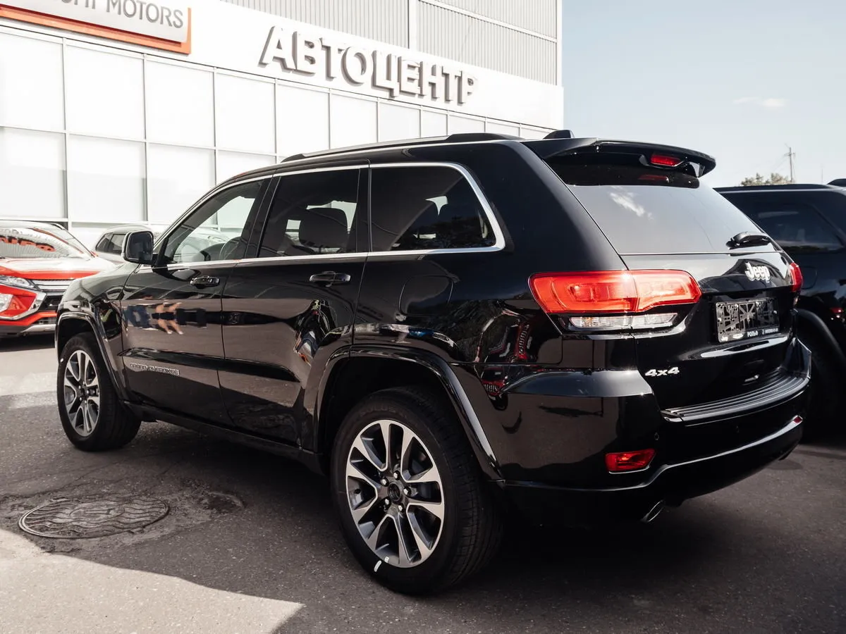 Check price and buy New Jeep Grand Cherokee (WK2) Restyling For Sale
