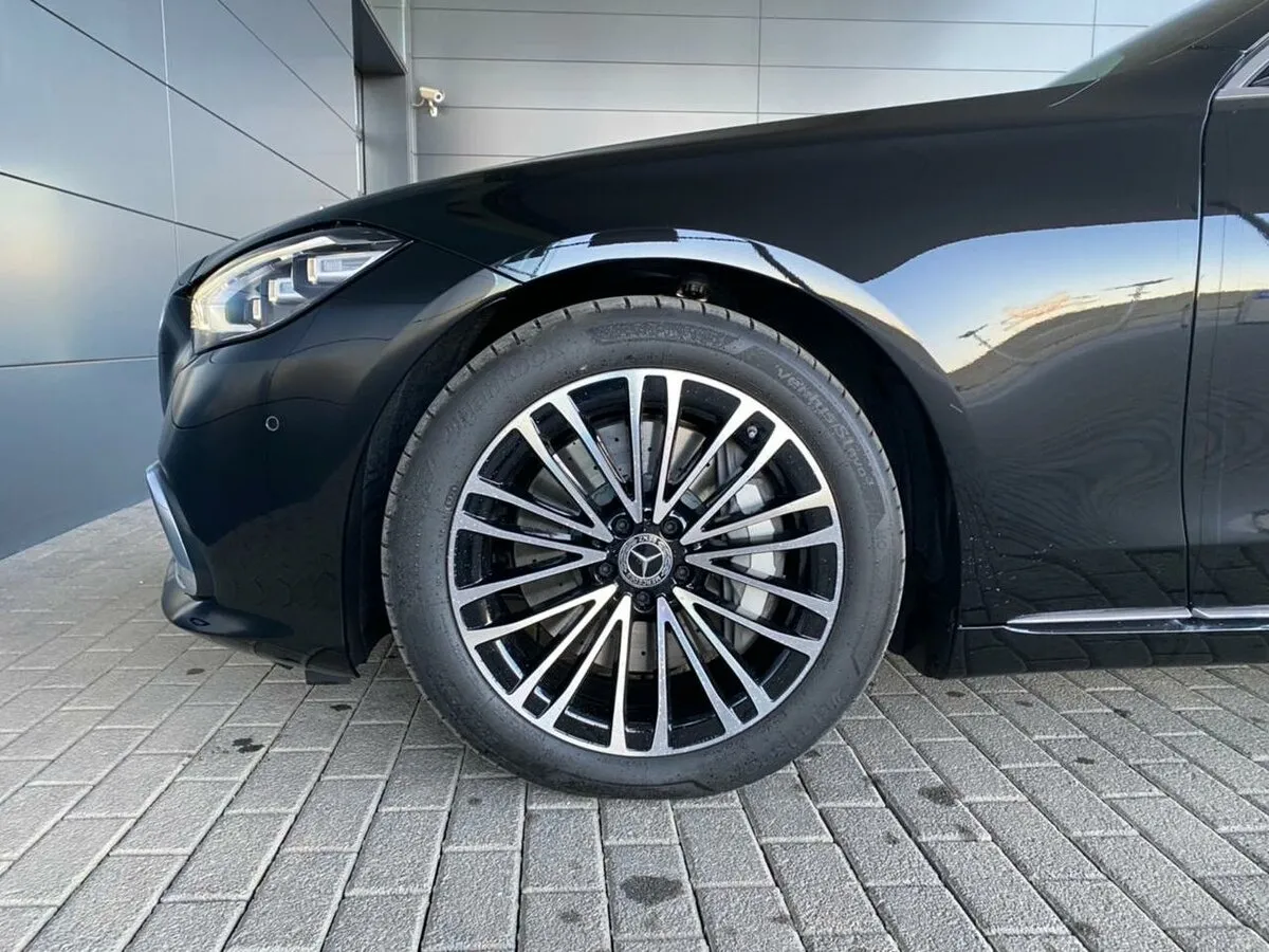 Check price and buy New Mercedes-Benz S-Class 350 d Long 4MATIC (W223) For Sale