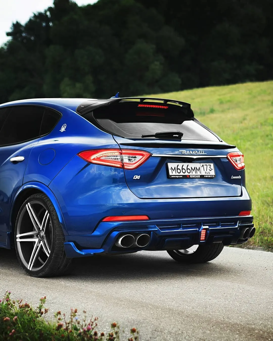 Check our price and buy Renegade Design body kit for Maserati Levante