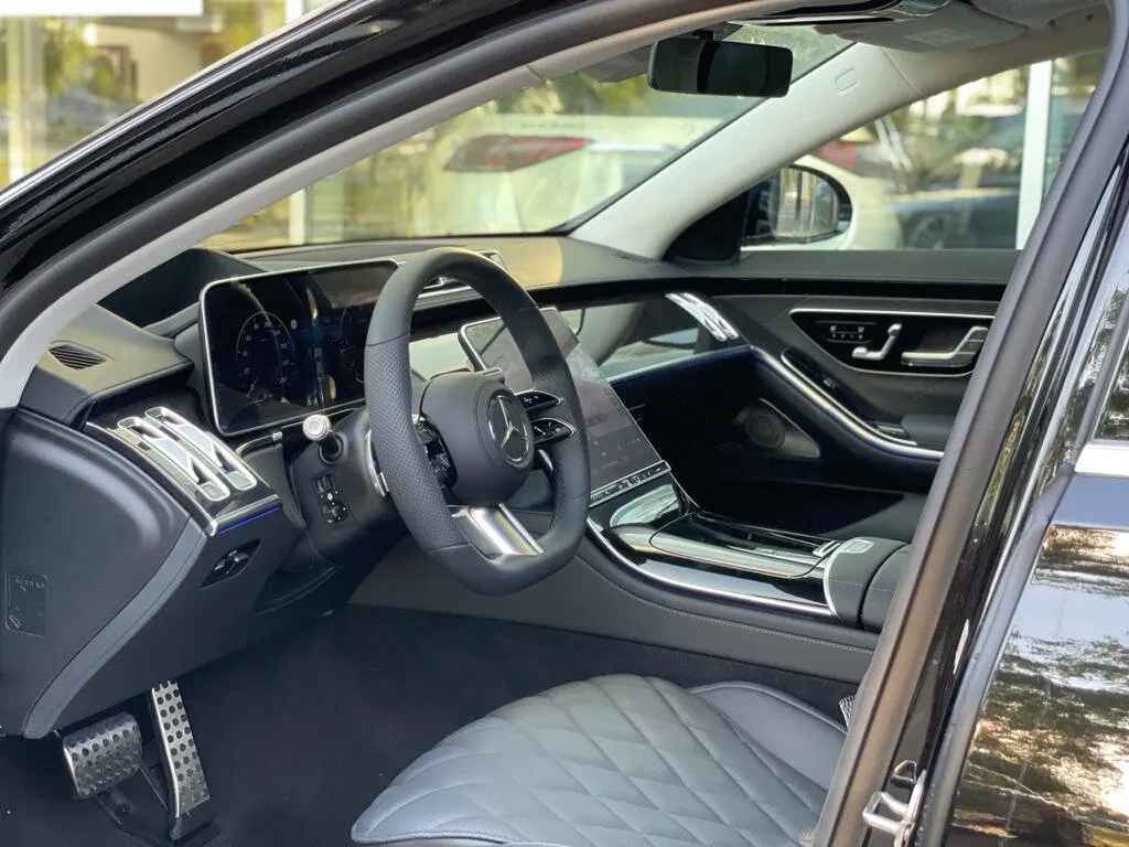 Check price and buy New Mercedes-Benz S-Class 350 d Long 4MATIC (W223) For Sale