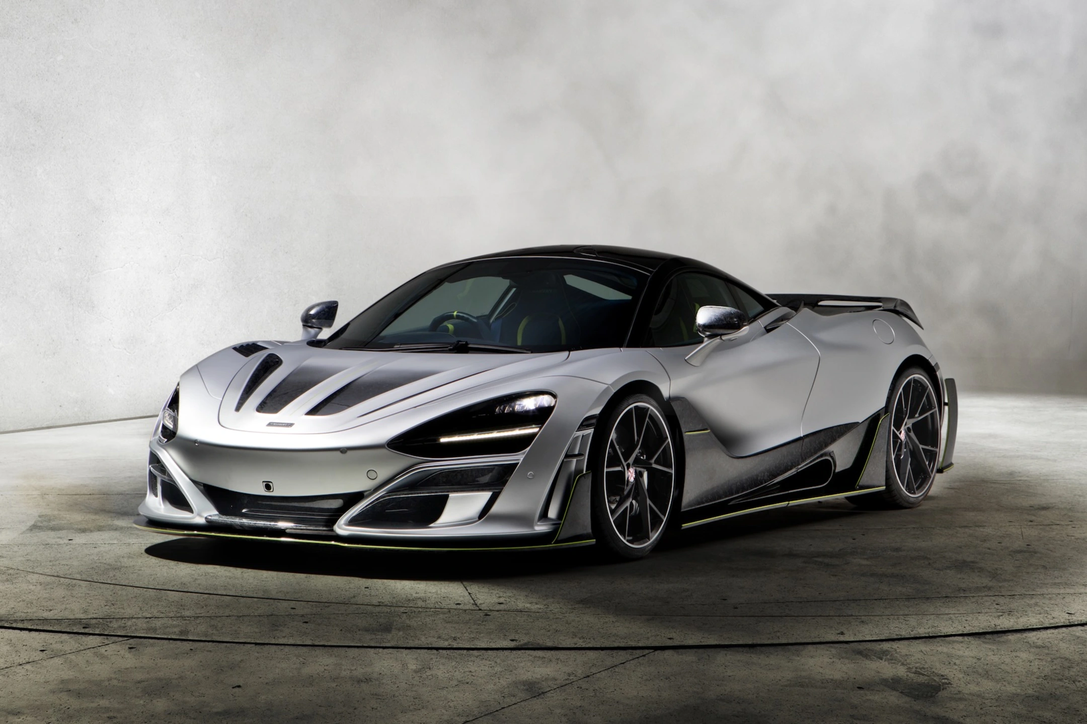 Mansory McLaren 720S detail