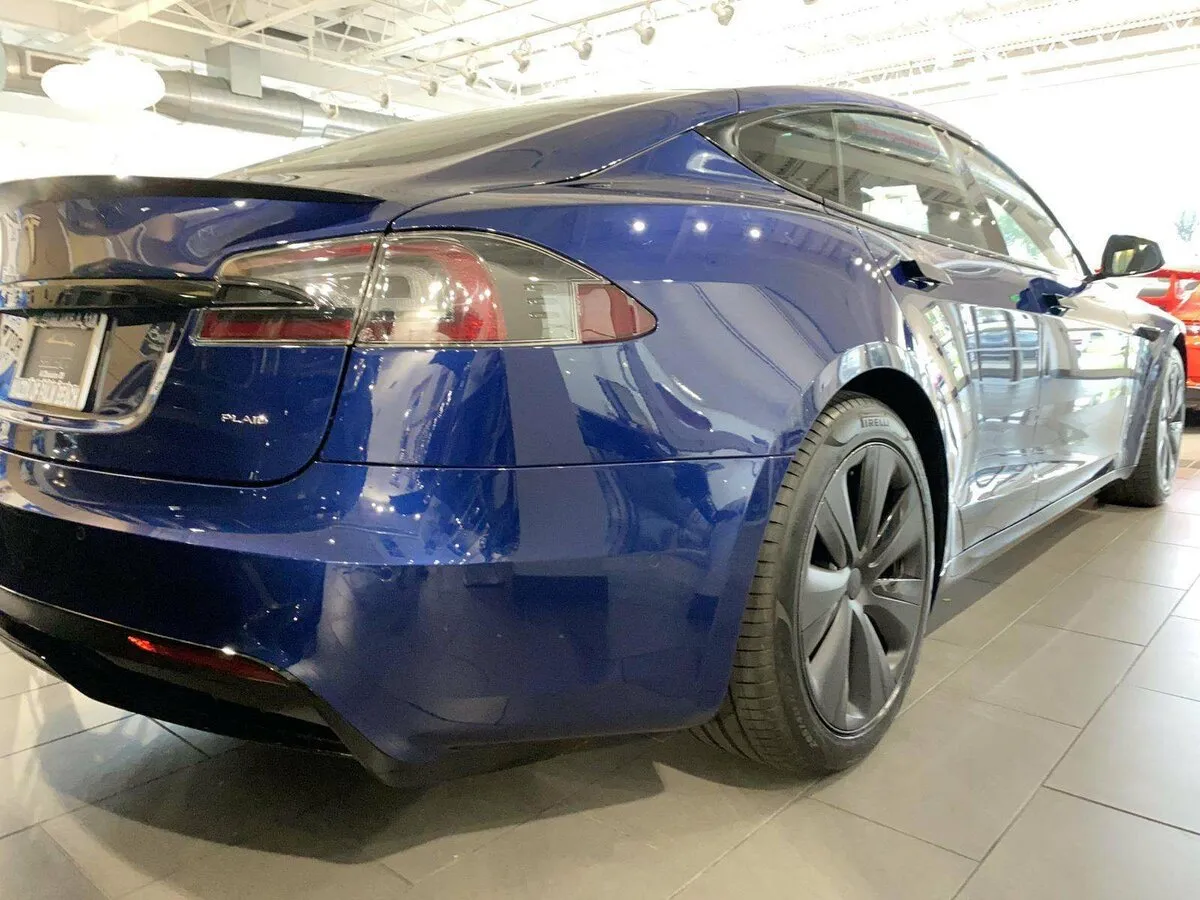 Check price and buy New Tesla Model S Plaid Restyling 2 For Sale