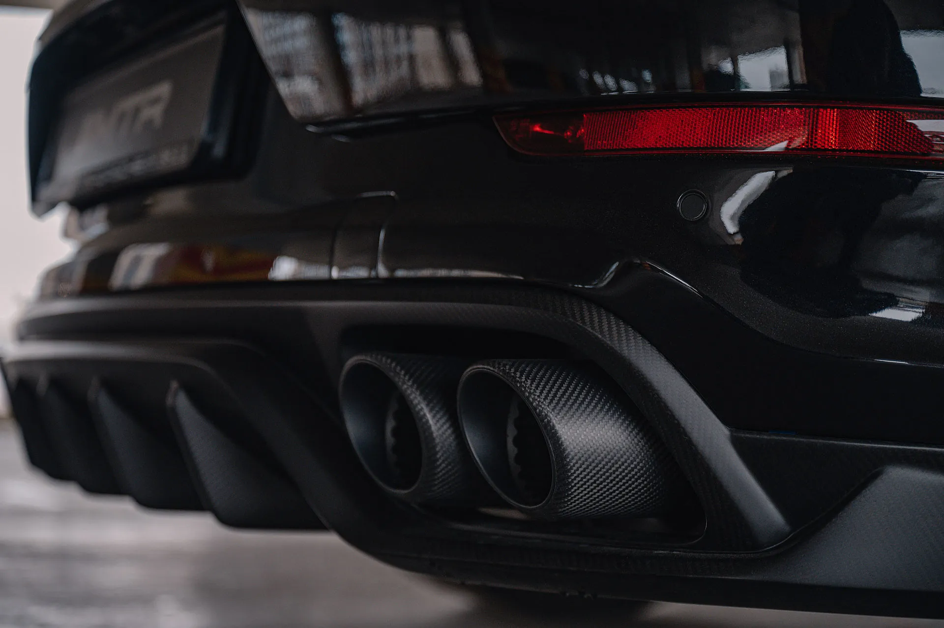 Check price and buy MTR Design Wide Body Carbon Fiber kit for Porsche Cayenne Coupe