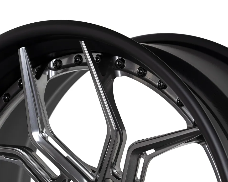 Vossen EVO 3R 3 PIECE 3-piece forged wheel — concave face detail